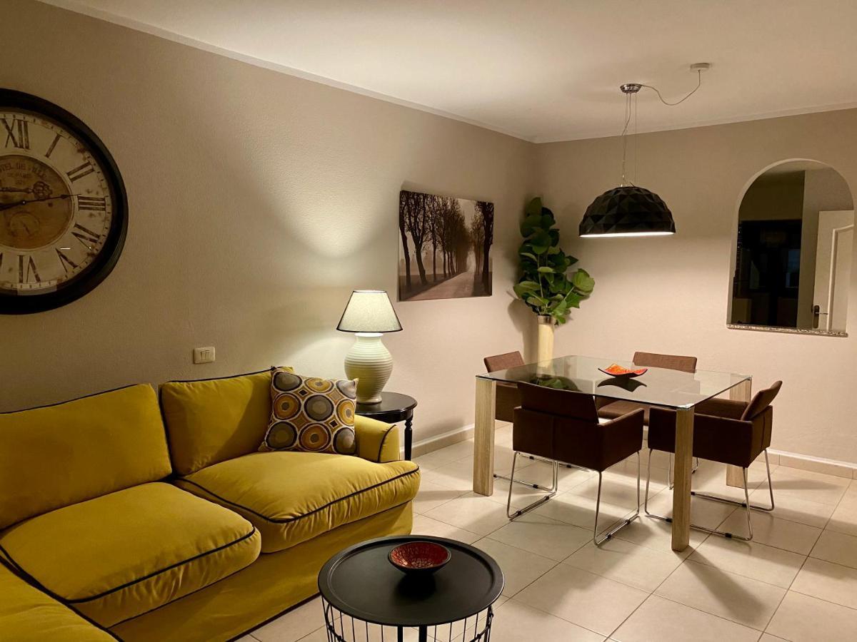 Juangy'S Apartments In Las Adelfas Golf Del Sur 산미겔데아보나 외부 사진