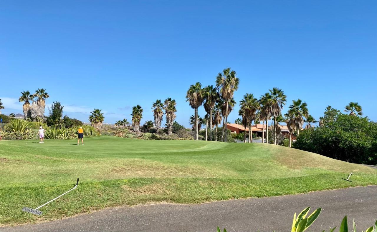Juangy'S Apartments In Las Adelfas Golf Del Sur 산미겔데아보나 외부 사진