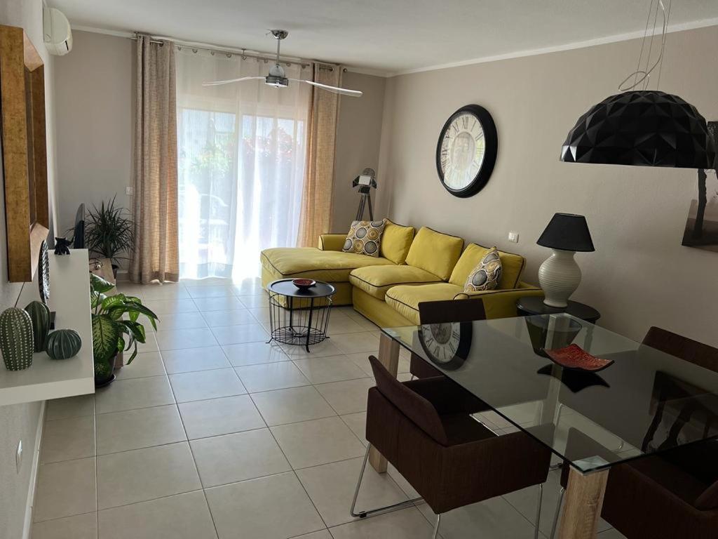 Juangy'S Apartments In Las Adelfas Golf Del Sur 산미겔데아보나 외부 사진